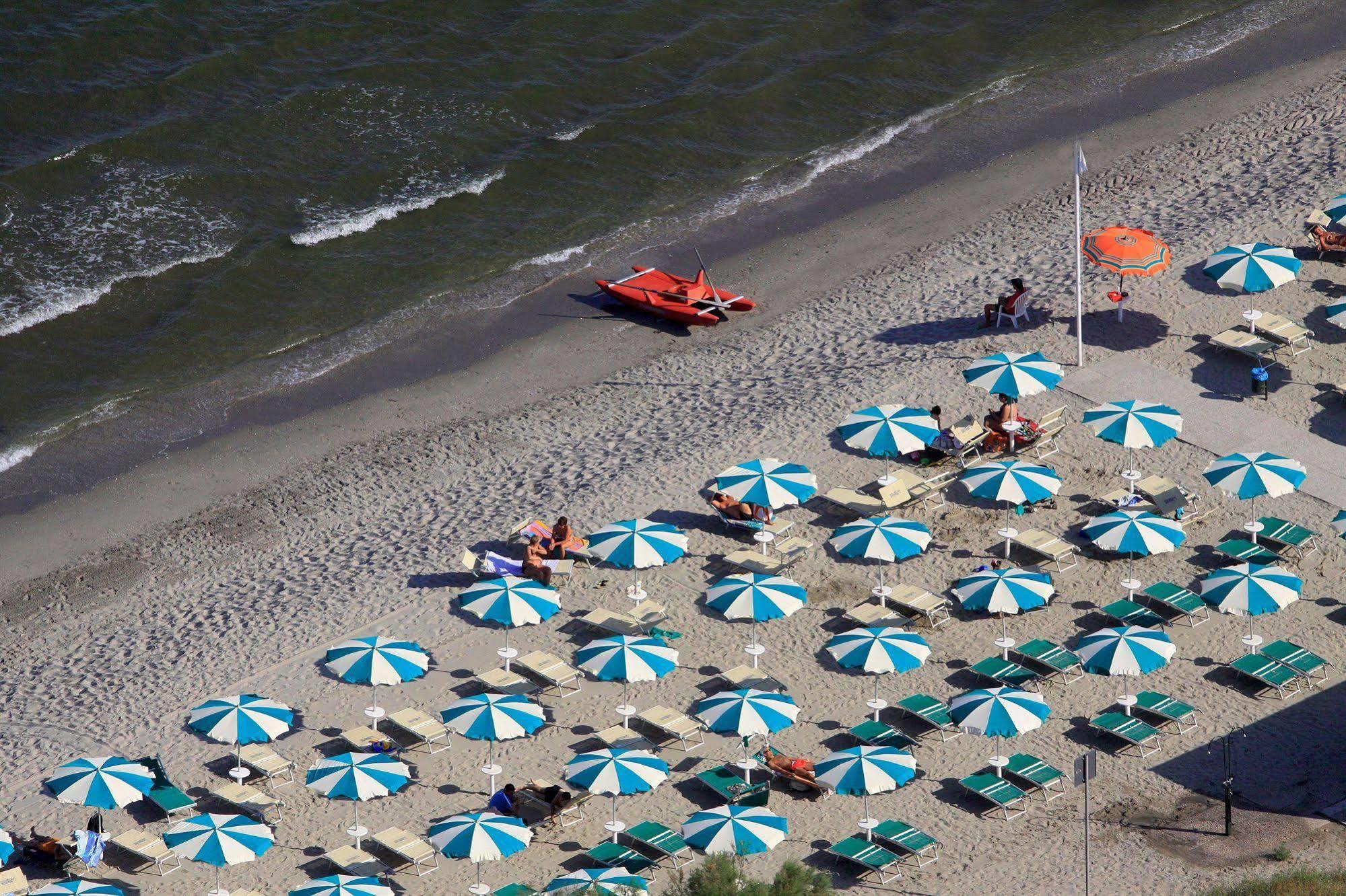 Club Village & Hotel Spiaggia Romea Lido di Volano Exterior foto
